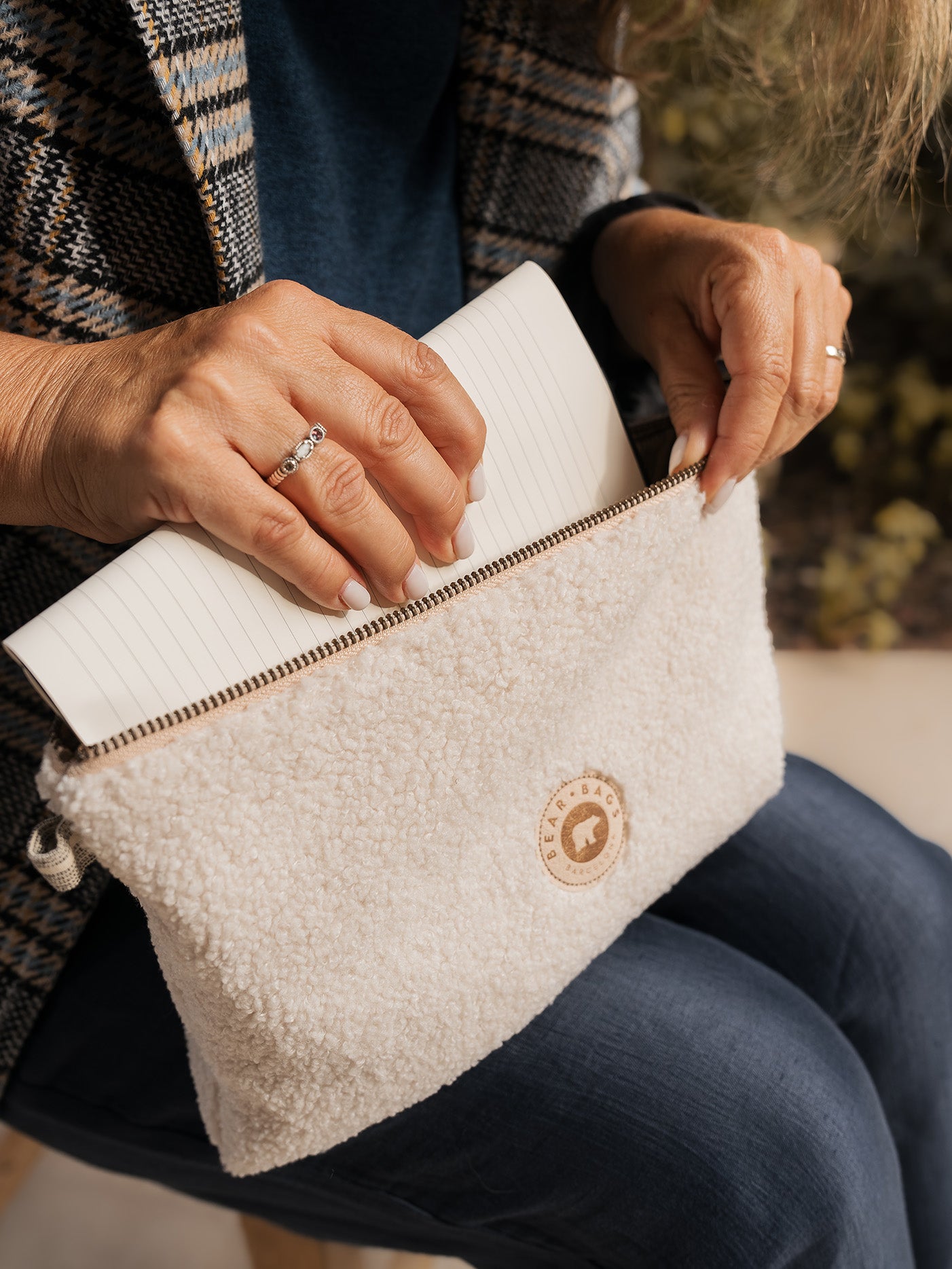 LITTLE BAG SHERPA WHITE (TALLA L)